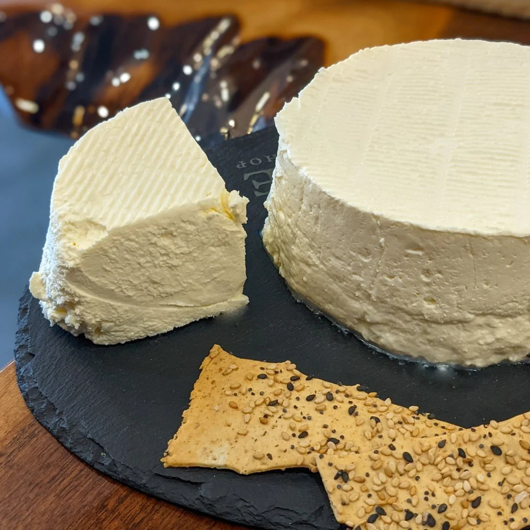 ブリア サヴァラン フレ • Brillat Savarin Frais • チーズとワイン